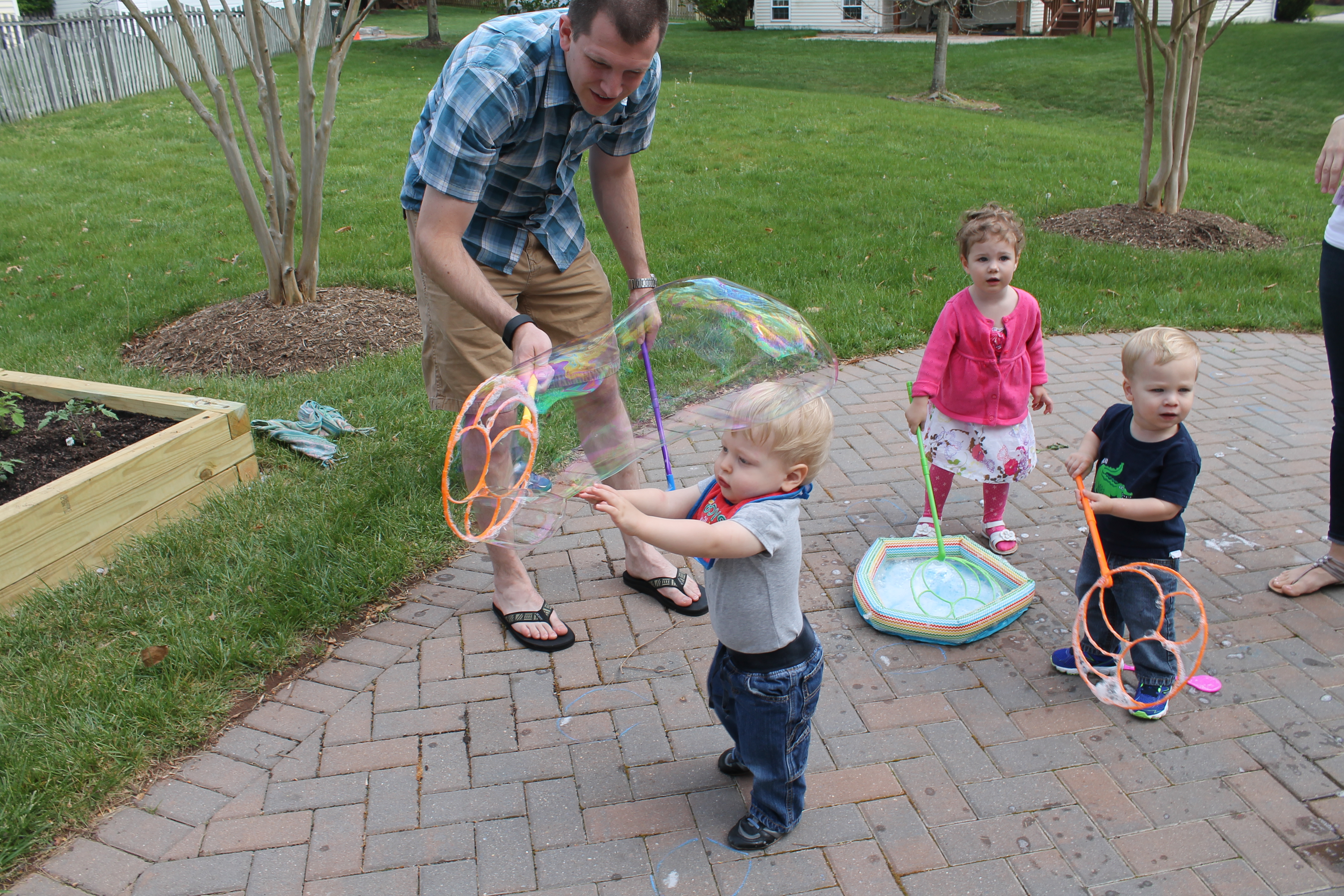 Big Bubble, Little Toddlers